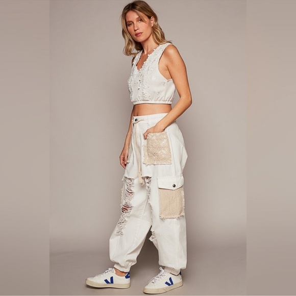 POL Women's Off-White Lace Joggers - Picture 2 of 9